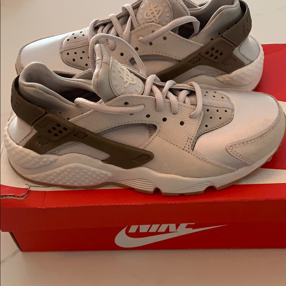 Nike Air Huarache Run PRM Suede Gamma/phantom 7